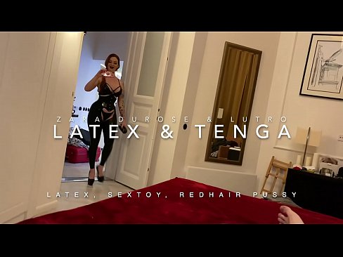 ❤️ Roodharige stiefzus in latex kostuum geneukt door stiefbroer ️ Fucking video at us ☑