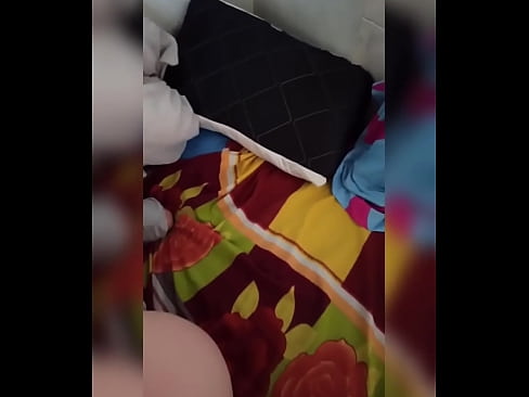 ❤️ Mijn kamergenote blijft alleen thuis omdat haar man op vakantie gaat en ik maak van de gelegenheid gebruik om haar te neuken en haar kontje te vullen met melk ️ Fucking video at us ☑